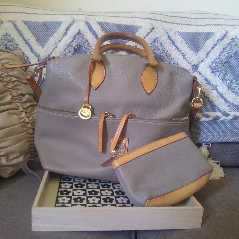 Elegant Gray and Tan Leather Handbag